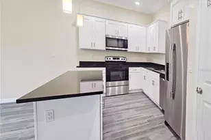4371 Cambio Gdns Ct, Tampa, FL 33610 - Photo 4