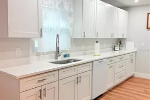 2130 Redleaf Dr, Brandon, FL 33510 - Photo 8