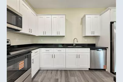 4345 Cambio Gardens Court, Tampa, FL 33610 - Photo 10