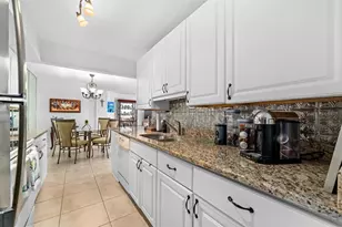 10355 Paradise Blvd, Treasure Island, FL 33706 - Photo 12