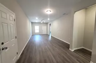 5025 Finders Ct, Tampa, FL 33617 - Photo 2