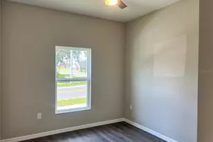 5008 Finders Ct, Tampa, FL 33617 - Photo 12