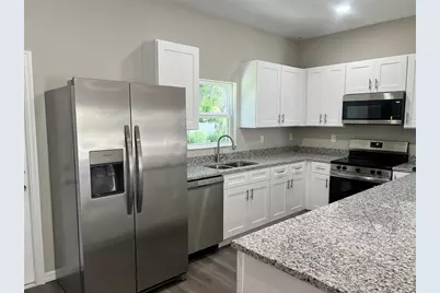 5008 Finders Court, Tampa, FL 33617 - Photo 4
