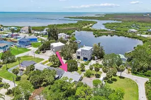 6826 Driftwood Dr, Hudson, FL 34667 - Photo 2