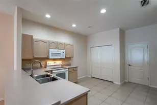 19127 Weymouth Dr, Land O Lakes, FL 34638 - Photo 16
