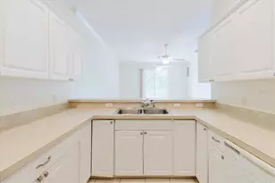 6825 S Kissimmee St, Tampa, FL 33616 - Photo 8