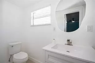 415 Country Club Dr, Oldsmar, FL 34677 - Photo 14