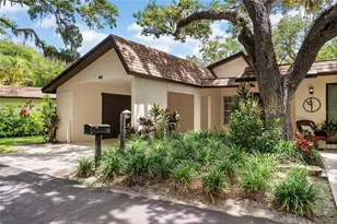 2242 Circlewood Dr, Sarasota, FL 34231 - Photo 2