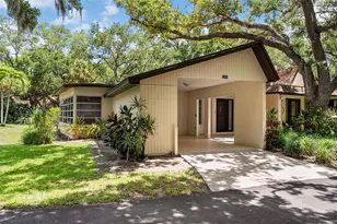 2242 Circlewood Dr, Sarasota, FL 34231 - Photo 22