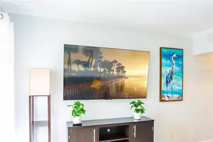 2506 N Rocky Point Dr, Tampa, FL 33607 - Photo 10