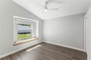 695 Salt Lake Dr, Tarpon Springs, FL 34689 - Photo 52