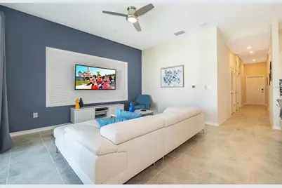 3180 Paradox Circle #405, Kissimmee, FL 34746 - Photo 2