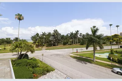 1100 N Shore Drive NE #304, Saint Petersburg, FL 33701 - Photo 16