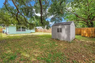 543 72nd Ave N, Saint Petersburg, FL 33702 - Photo 18