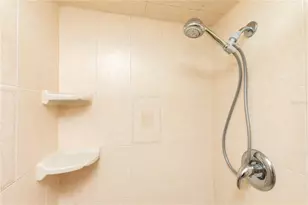 400 Island Way, Clearwater Beach, FL 33767 - Photo 18