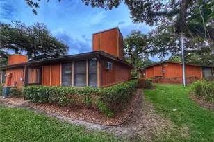 403 Cottage Circle E, Lake Wales, FL 33867 - Photo 2