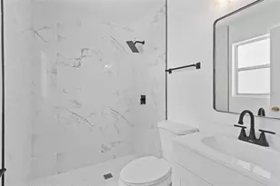 6206 S Foster Ave, Tampa, FL 33611 - Photo 8