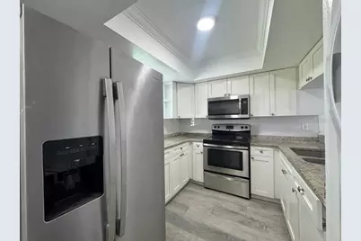 5102 Lawnton Court, Tampa, FL 33624 - Photo 10