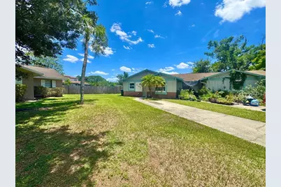 5102 Lawnton Court, Tampa, FL 33624 - Photo 4