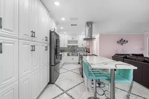 2343 Glenmore Cir, Sun City Center, FL 33573 - Photo 16