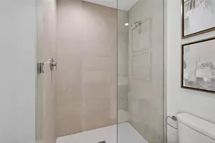 275 1st Ave S, Saint Petersburg, FL 33701 - Photo 32