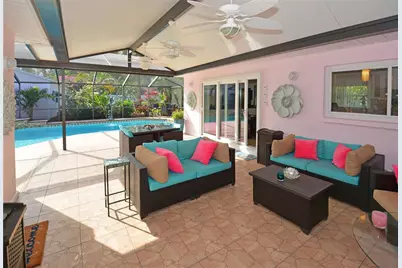 7020 Mango Avenue S, Saint Petersburg, FL 33707 - Photo 40
