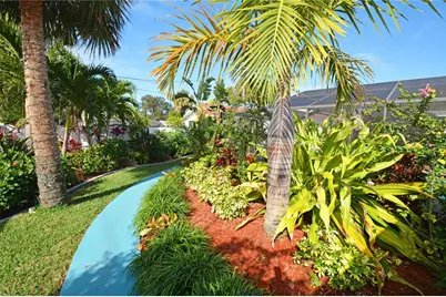 7020 Mango Avenue S, Saint Petersburg, FL 33707 - Photo 52