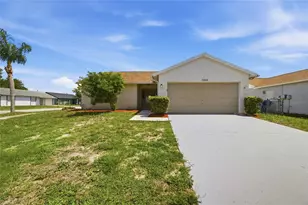 7955 Adelaide Loop, New Port Richey, FL 34655 - Photo 2
