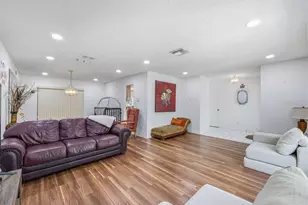 10186 Sleepy Willow Ct, Spring Hill, FL 34608 - Photo 16