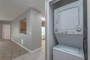 6007 Skydale Way, Riverview, FL 33578 - Photo 16