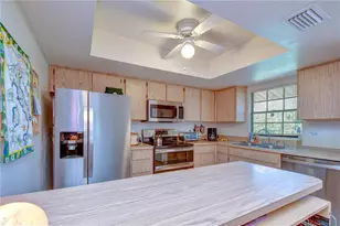 4008 Ashford Green Pl, Tampa, FL 33613 - Photo 6