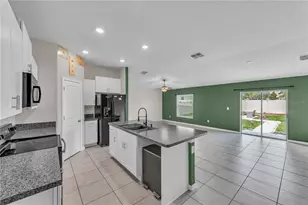 6765 Emerald Spring Loop, New Port Richey, FL 34653 - Photo 4