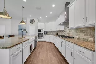 1210 Lorea Ln, Brandon, FL 33511 - Photo 10