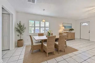 401 Dorchester Pl, Sun City Center, FL 33573 - Photo 6