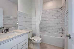 11116 Sycamore Glen Loop, Thonotosassa, FL 33592 - Photo 12