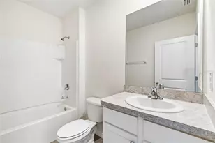35525 Stella Vast Dr, Zephyrhills, FL 33541 - Photo 12