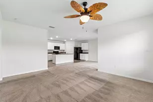 35525 Stella Vast Dr, Zephyrhills, FL 33541 - Photo 32