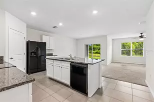 35525 Stella Vast Dr, Zephyrhills, FL 33541 - Photo 22