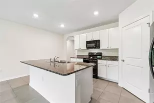 35525 Stella Vast Dr, Zephyrhills, FL 33541 - Photo 24