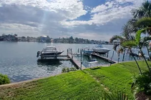 2505 Bay Blvd, Indian Rocks Beach, FL 33785 - Photo 4