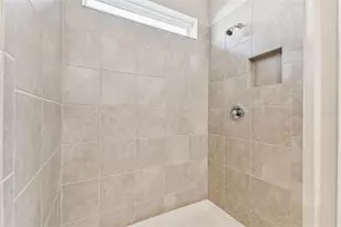 11126 Sycamore Glen Loop, Thonotosassa, FL 33592 - Photo 10