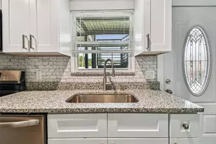 650 E Tarpon Ave, Tarpon Springs, FL 34689 - Photo 20