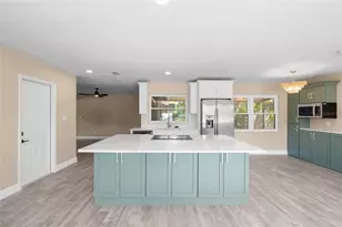 5901 Denver St NE, Saint Petersburg, FL 33703 - Photo 10