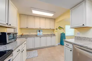 9259 142nd St, Seminole, FL 33776 - Photo 12
