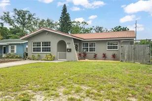 6250 5th Ave S, Saint Petersburg, FL 33707 - Photo 1