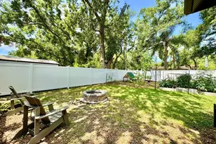 8424 N Packwood Ave, Tampa, FL 33604 - Photo 30