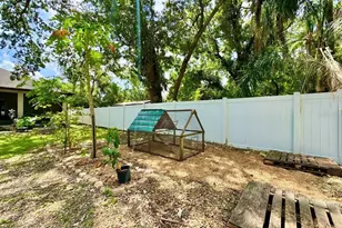 8424 N Packwood Ave, Tampa, FL 33604 - Photo 32