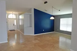6367 Bridgecrest Dr, Lithia, FL 33547 - Photo 4