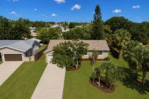 6248 Fairway Blvd, Apollo Beach, FL 33572 - Photo 2
