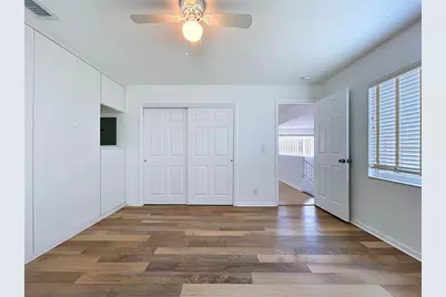 3212 38th Way S #E, Saint Petersburg, FL 33711 - Photo 20